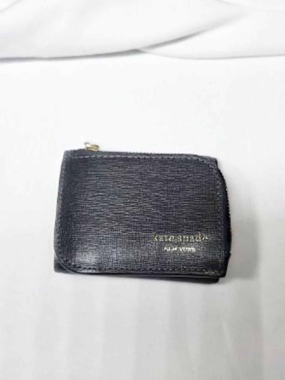 kate spade $118 k1668 Devin Saffiano Black Mini Trifold Wallet NWT!